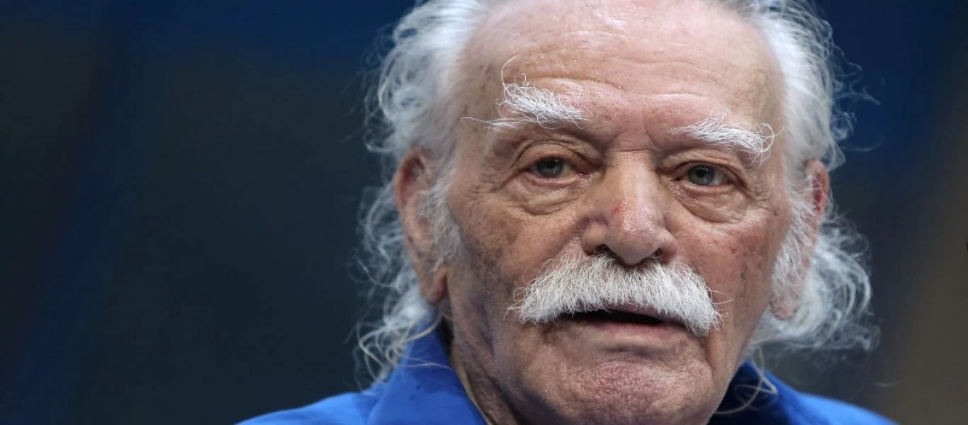 Ο πολιτικός κόσμος όλων των «αποχρώσεων» αποχαιρετά τον Μανώλη Γλέζο